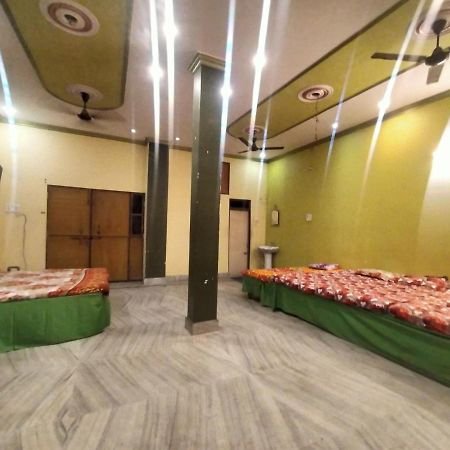 Hotel Aakash Ganga Варанаси Экстерьер фото