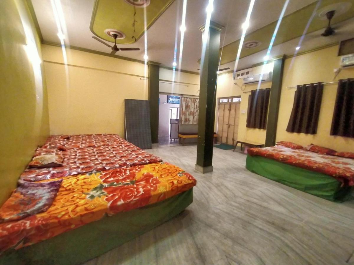 Hotel Aakash Ganga Варанаси Экстерьер фото
